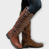 Karla – cizme elegante cu șireturi, destinate unui aspect confortabil și modern