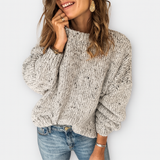 Pulover cu siluetă oversized și buline – Confortabil și călduros