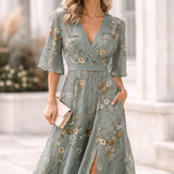 Noelle | Rochie de primăvară cu imprimeu floral și decolteu în V