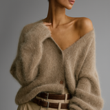 Pulover cu nasturi – Eleganță delicată cu rafinament relaxat
