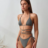 Azura | Costum de baie cu sfori în formă de triunghi